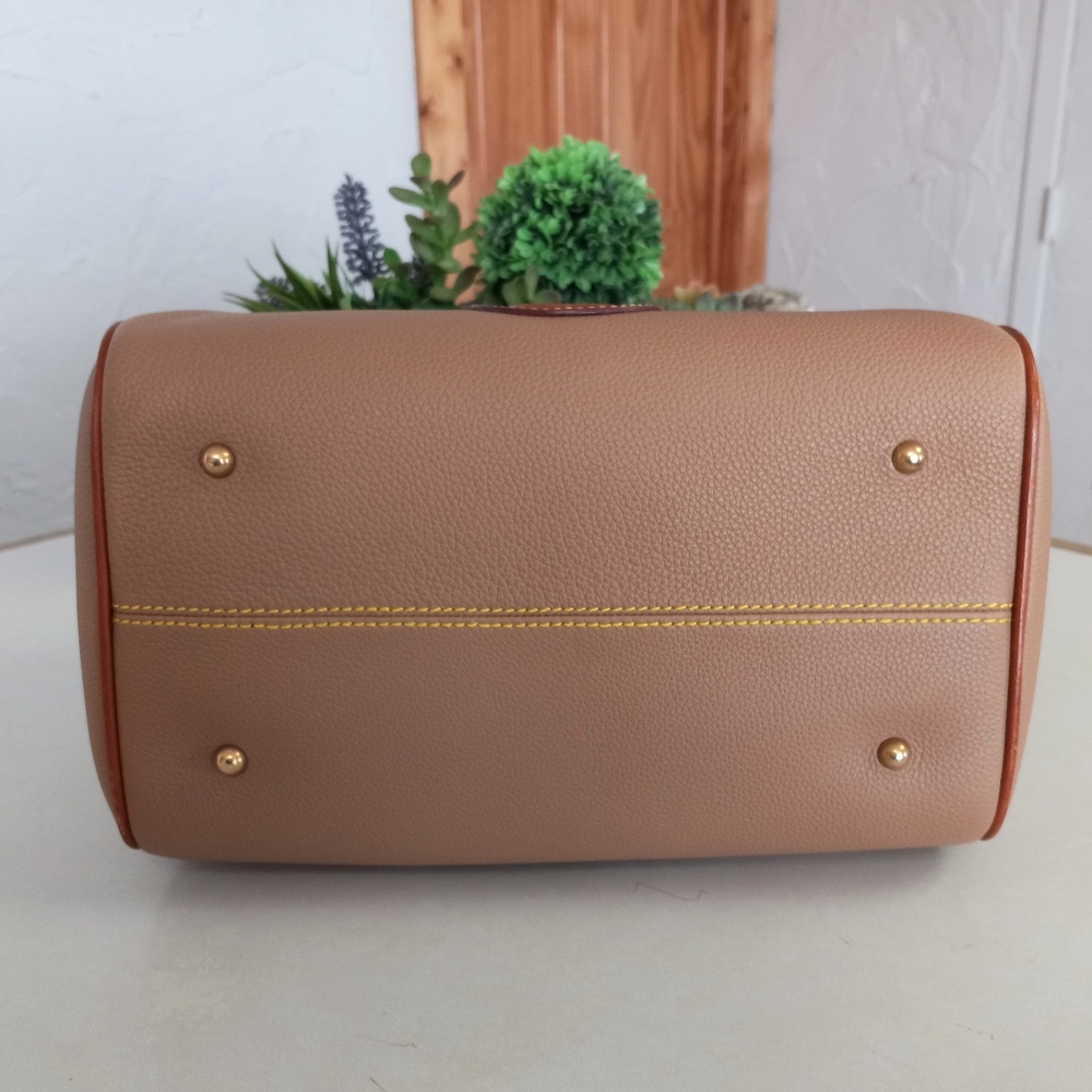 Dooney & Bourke, AWL, 3.0 Barrel Satchel 28, in Taupe - Picture 9 of 16